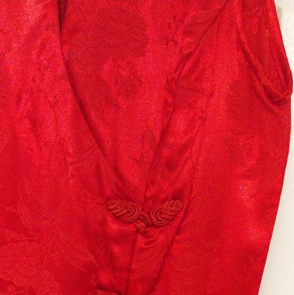 Brand new Red Floral Sleeveless cheng san Made in USA - Picture 2 of 16
